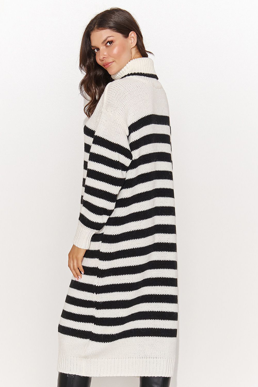 Daydress model 185204 Numinou